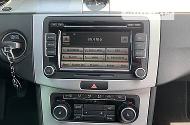 Универсал Volkswagen Passat 2011 в 