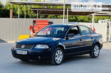 Седан Volkswagen Passat 2003 в 