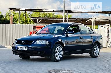 Седан Volkswagen Passat 2003 в 