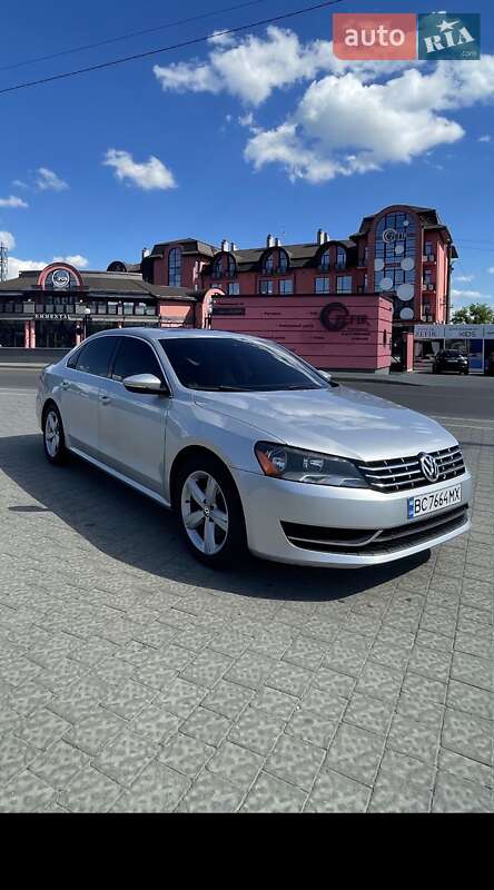 Volkswagen Passat 2012