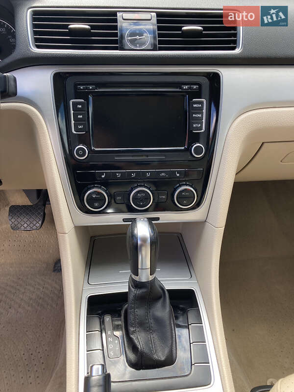 Седан Volkswagen Passat 2012 в Рокитном фото 15 Седан Volkswagen Passat 2012 в Рокитном