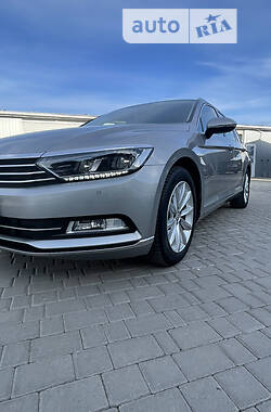 Универсал Volkswagen Passat 2015 в Дубно