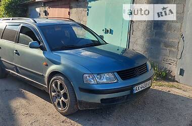 Універсал Volkswagen Passat 1999 в Харкові