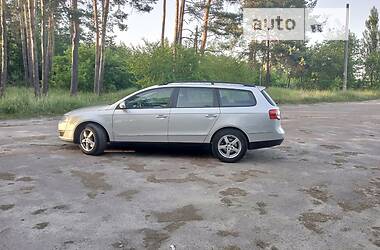 Универсал Volkswagen Passat 2008 в Житомире