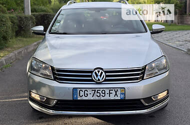 Универсал Volkswagen Passat 2012 в Ровно