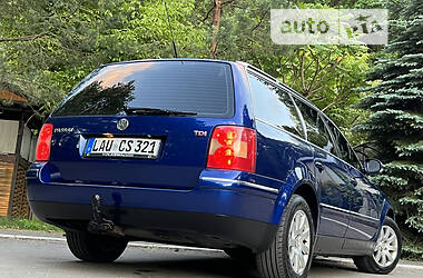 Универсал Volkswagen Passat 2004 в Дрогобыче