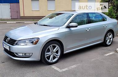 Седан Volkswagen Passat 2013 в Запорожье