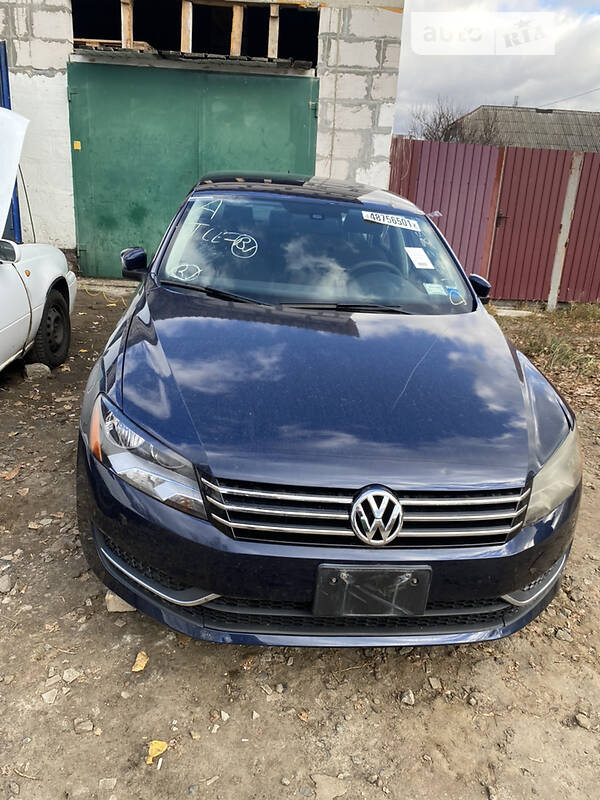 Седан Volkswagen Passat 2013 в Киеве