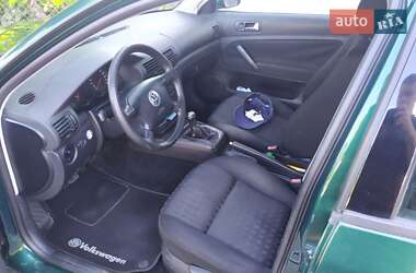 Седан Volkswagen Passat 2000 в Рівному