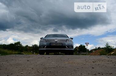 Седан Volkswagen Passat 2012 в Хмельницком