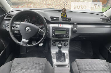 Универсал Volkswagen Passat 2005 в Черновцах