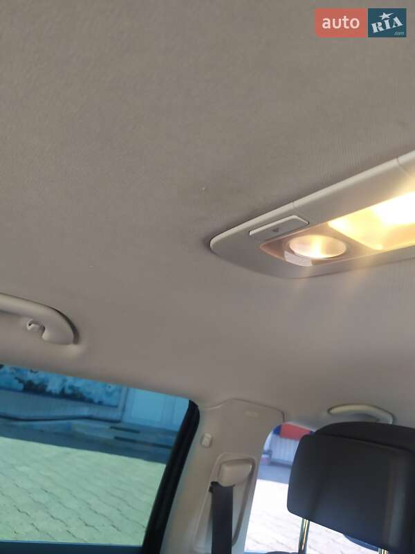 Універсал Volkswagen Passat 2011 в Овручі