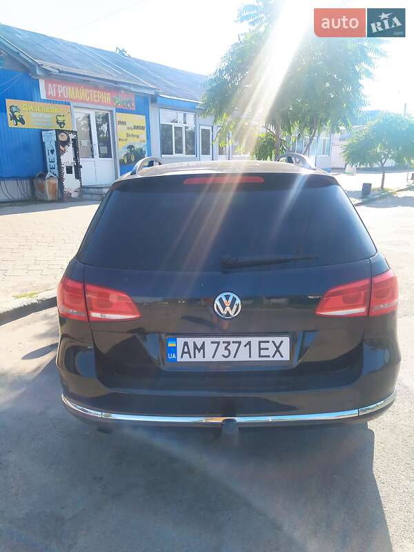 Універсал Volkswagen Passat 2011 в Овручі