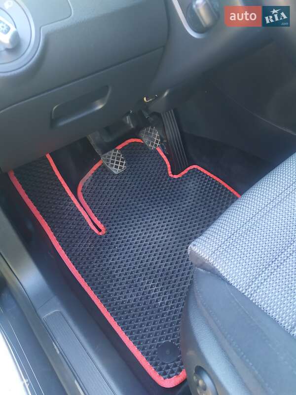 Універсал Volkswagen Passat 2011 в Овручі