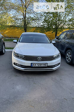 Седан Volkswagen Passat 2016 в Кропивницком