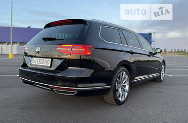 Універсал Volkswagen Passat 2015 в 