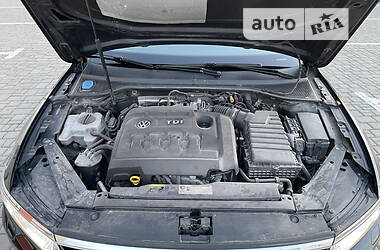 Універсал Volkswagen Passat 2015 в 