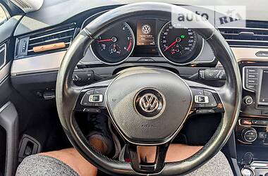 Универсал Volkswagen Passat 2015 в Киеве