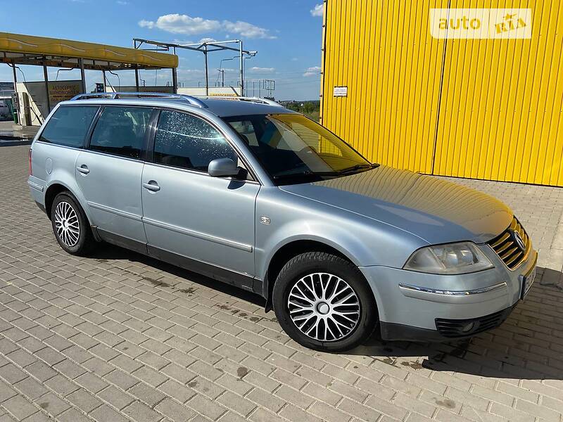 Универсал Volkswagen Passat 2003 в Новояворовске