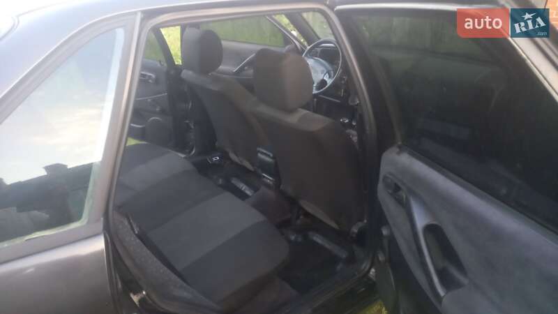 Седан Volkswagen Passat 1994 в Львове