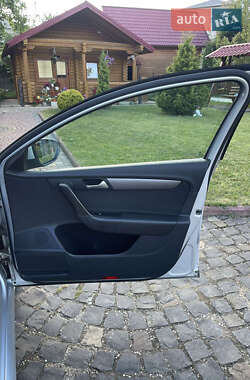 Универсал Volkswagen Passat 2012 в 