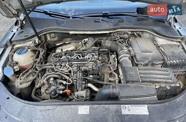 Универсал Volkswagen Passat 2012 в 