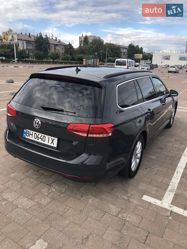 Универсал Volkswagen Passat 2015 в Житомире