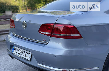 Седан Volkswagen Passat 2011 в Нетешине