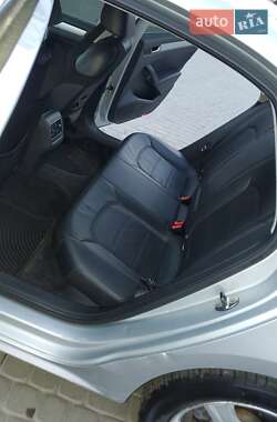Седан Volkswagen Passat 2012 в 