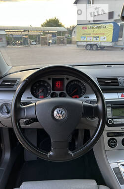 Универсал Volkswagen Passat 2008 в Киеве