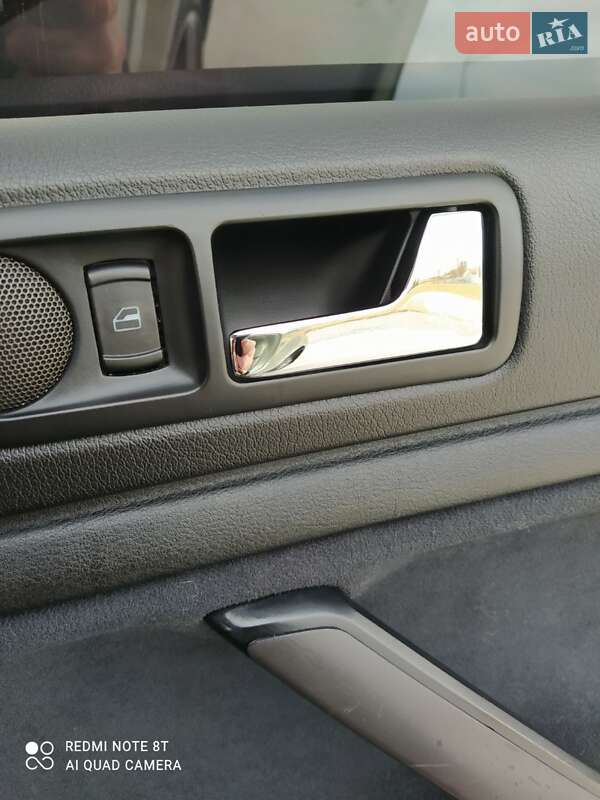 Седан Volkswagen Passat 2001 в Львове