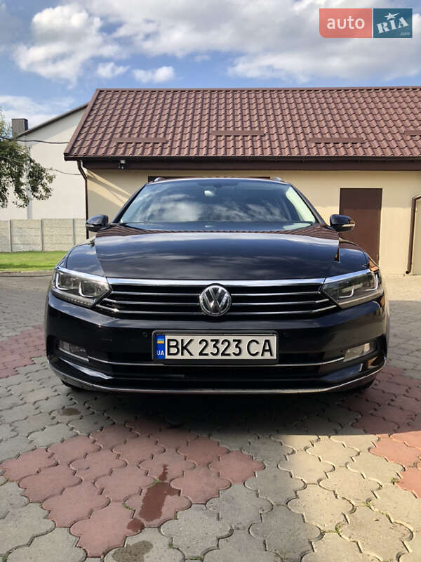 Универсал Volkswagen Passat 2018 в Ровно фото 3 Универсал Volkswagen Passat 2018 в Ровно