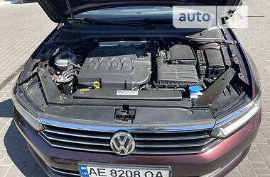 Седан Volkswagen Passat 2017 в Дніпрі