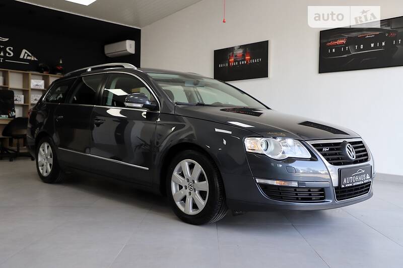 Універсал Volkswagen Passat 2010 в Дрогобичі