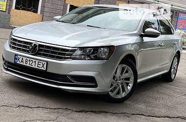 Седан Volkswagen Passat 2018 в Кам'янському