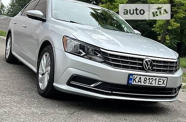 Седан Volkswagen Passat 2018 в Кам'янському