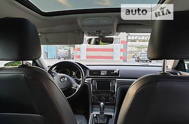 Седан Volkswagen Passat 2017 в Тернополі
