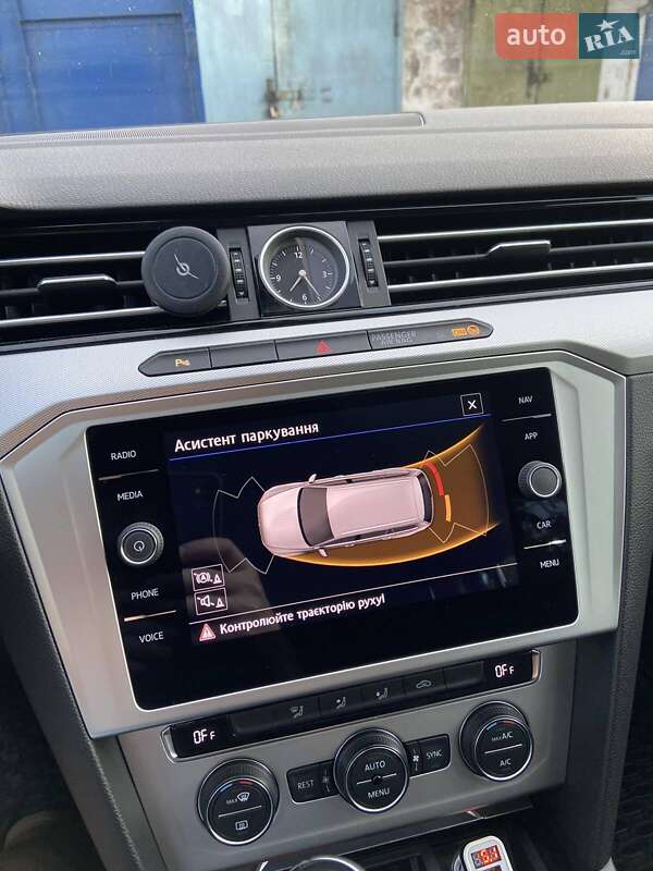 Універсал Volkswagen Passat 2017 в Кривому Розі