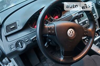 Универсал Volkswagen Passat 2008 в Киеве