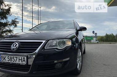 Универсал Volkswagen Passat 2009 в 