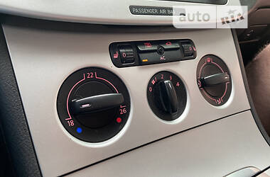 Универсал Volkswagen Passat 2009 в 