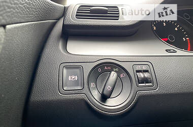 Универсал Volkswagen Passat 2009 в 
