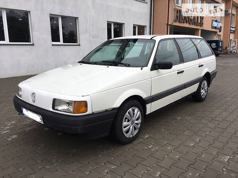 Универсал Volkswagen Passat 1990 в Луцке