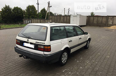 Универсал Volkswagen Passat 1990 в Луцке
