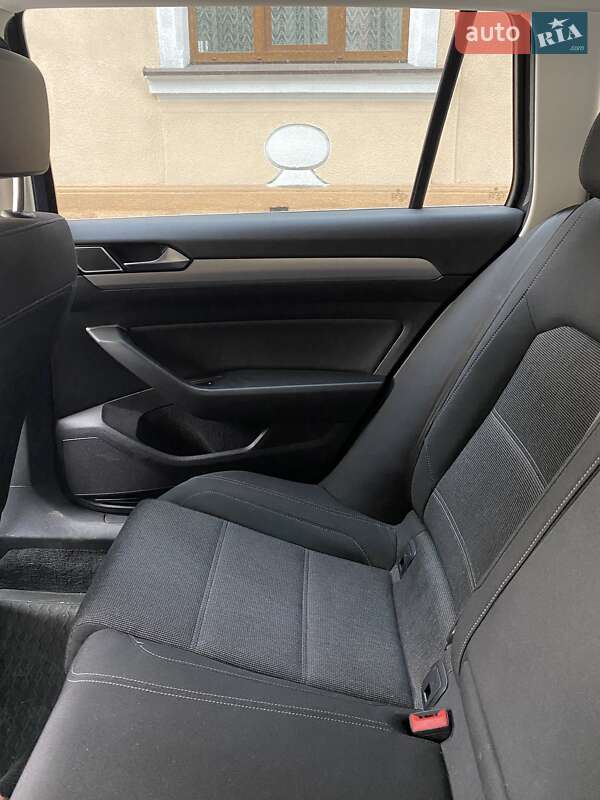 Універсал Volkswagen Passat 2016 в Миколаєві