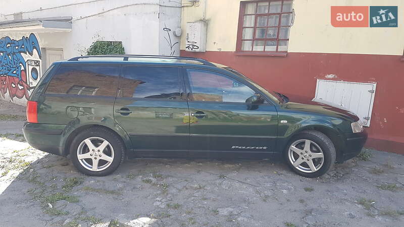 Универсал Volkswagen Passat 1998 в Подольске