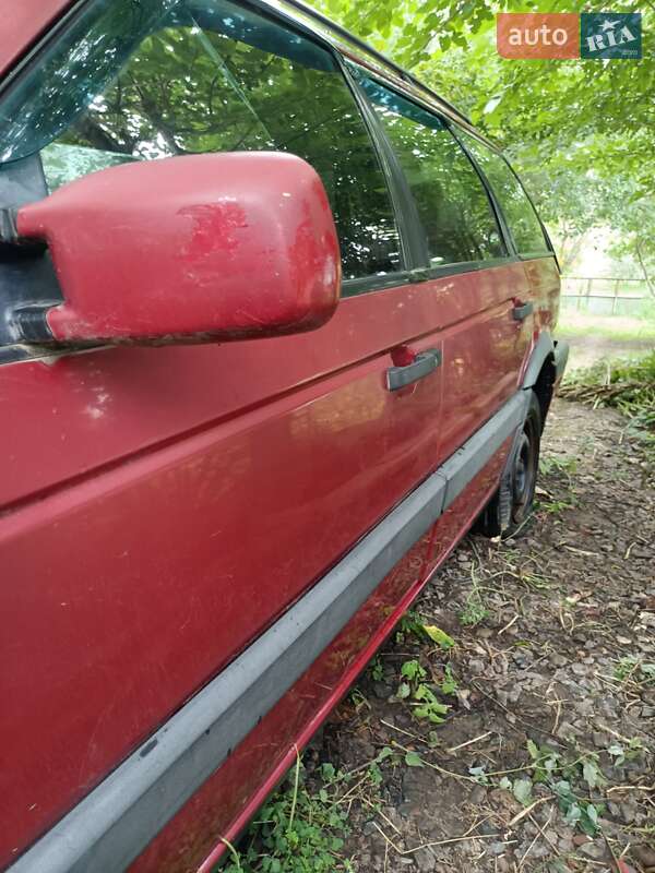 Универсал Volkswagen Passat 1993 в Жашкове