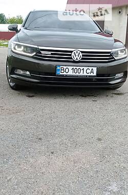 Универсал Volkswagen Passat 2015 в Тернополе