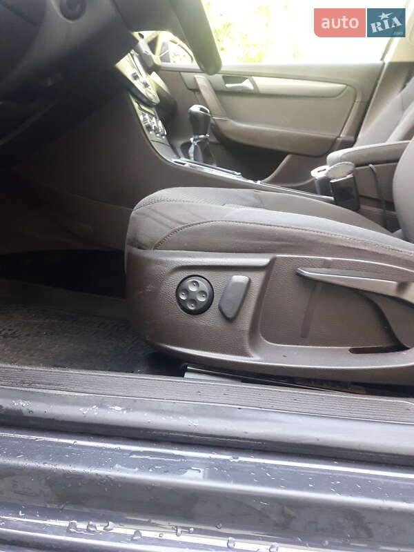 Универсал Volkswagen Passat 2013 в Умани