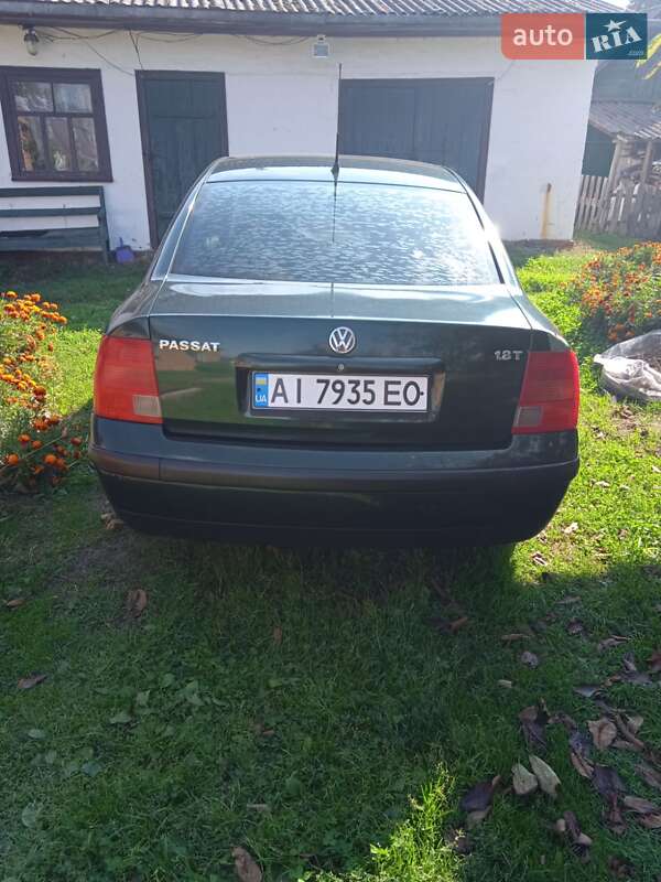Седан Volkswagen Passat 1997 в Переяславе